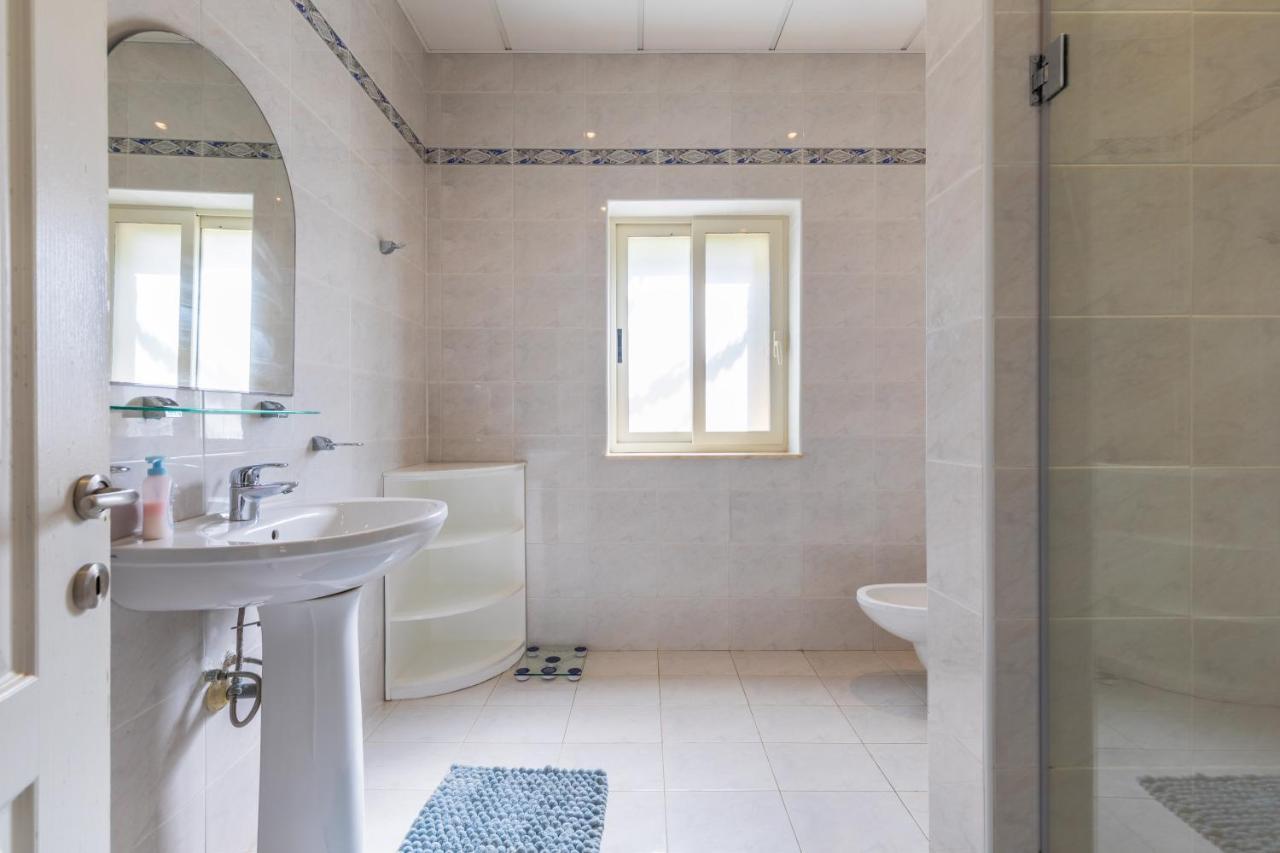 Villa Palma - Sunset Sea Views With Pool, Jacuzzi, Sauna And Games Room Mellieħa Exteriör bild