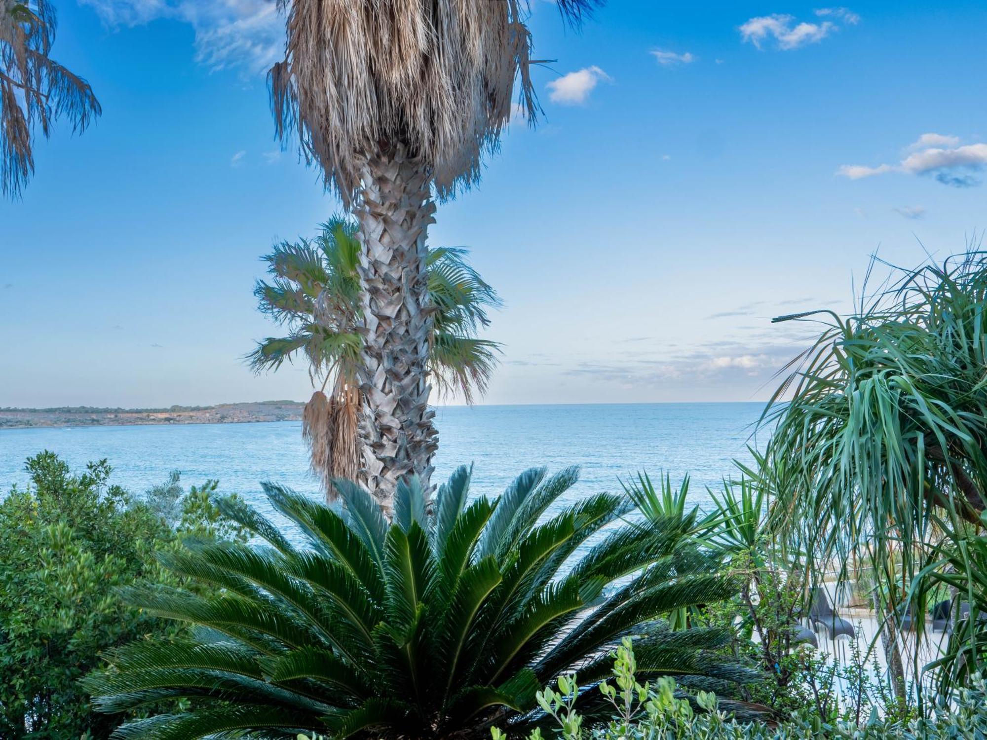 Villa Palma - Sunset Sea Views With Pool, Jacuzzi, Sauna And Games Room Mellieħa Exteriör bild